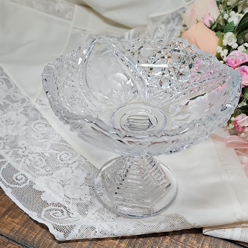 Elegant Crystal Glass Bowl